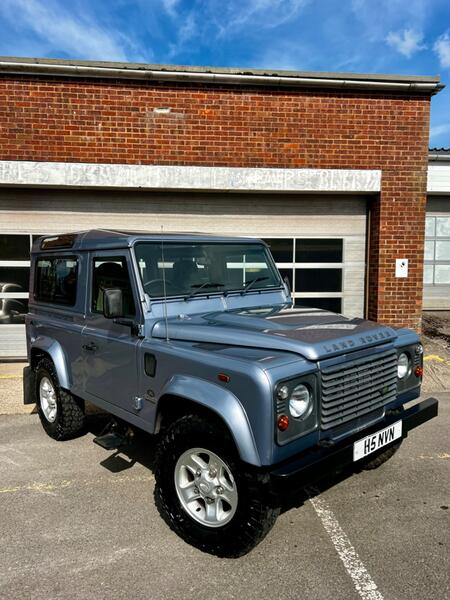 LAND ROVER DEFENDER 2.4 TDCi County